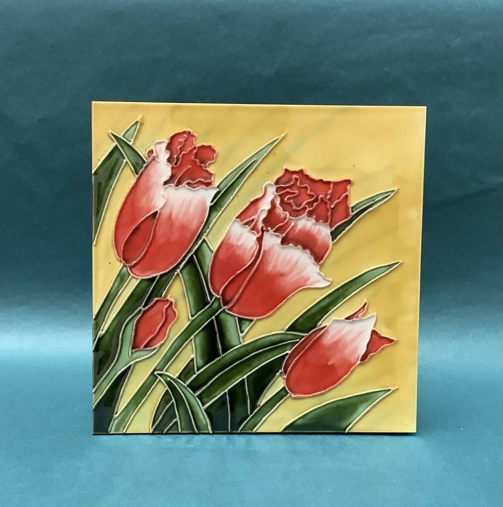 benaya ruffled tulips trivet